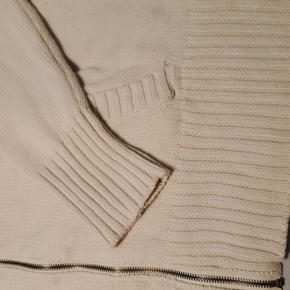 Isaac Mizrahi LIVE! Knitted zip down Sweater, Nobby detail. - Picture 6 of 8